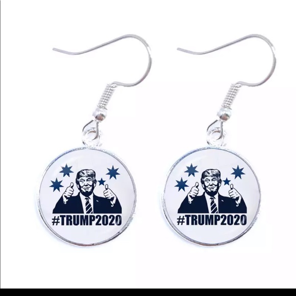 Trump MAGA 2020 silver tone earrings thumbs up! - Picture 1 of 3